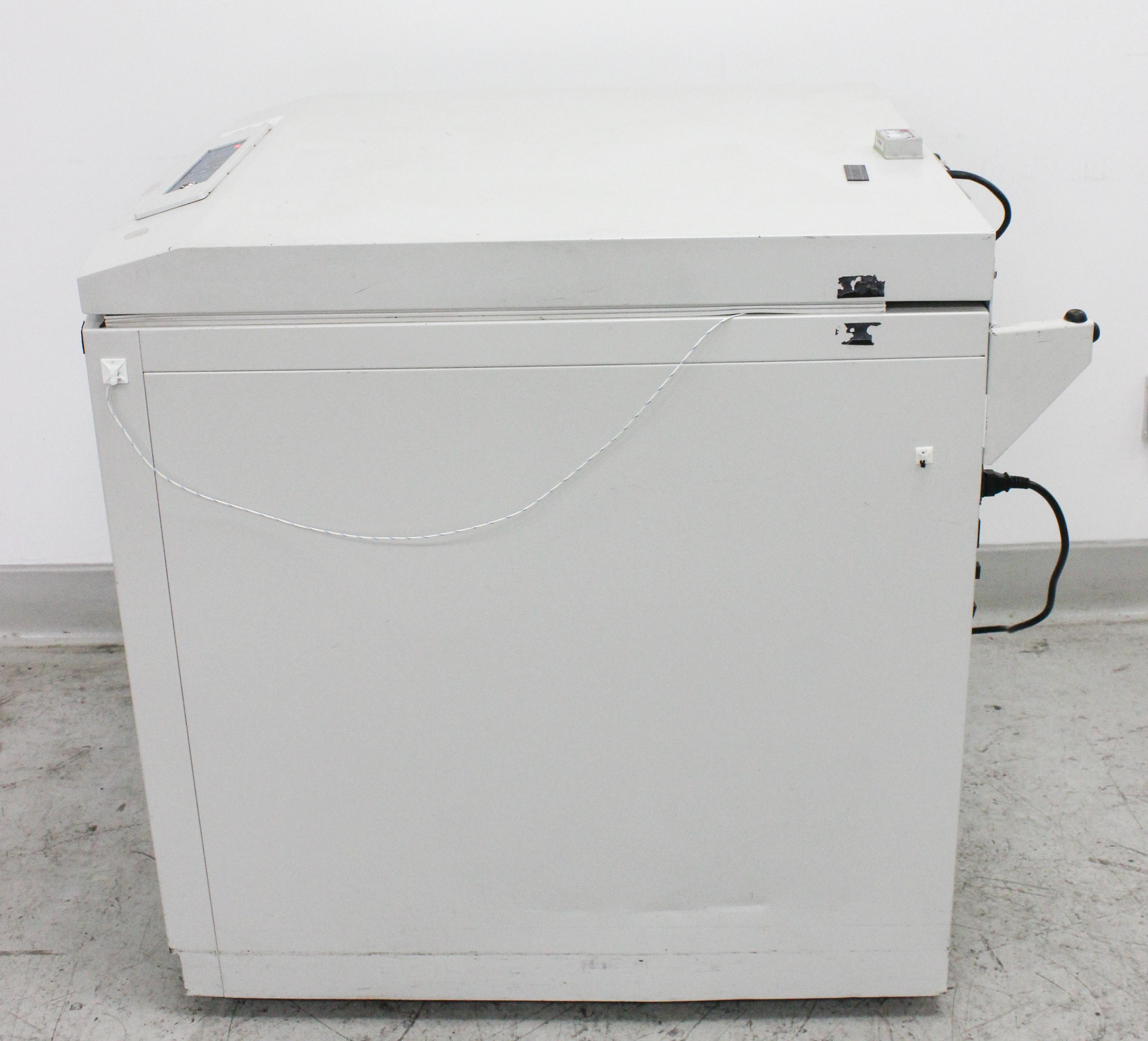 Thermo Scientific CryoPlus 3 Cryo Freezer 38,500 Vial Capacity LN2 Auto-Fill