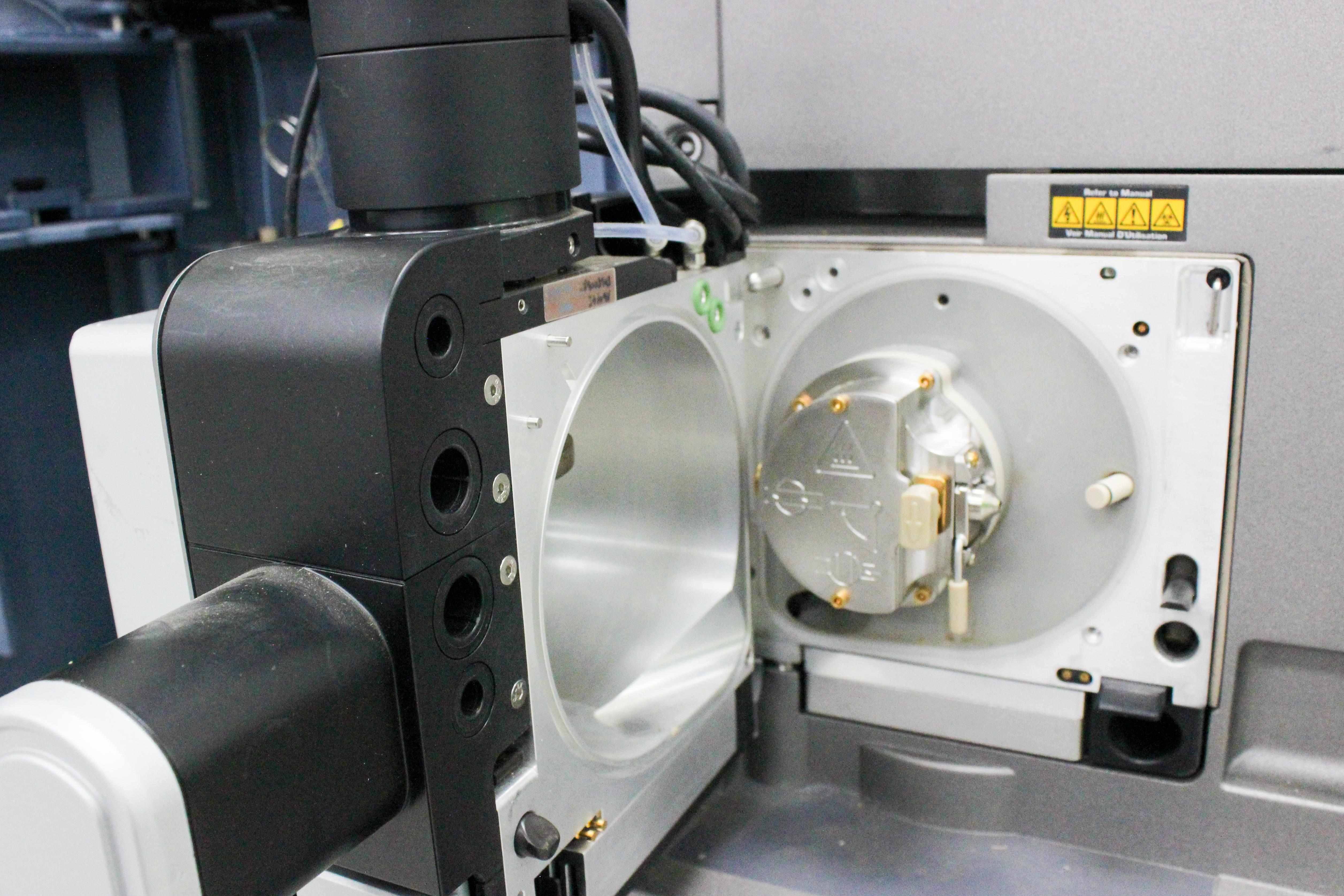 Waters Xevo G2 Tof Mass Spec with UPLC/MSE 186005597 220V Used Fair