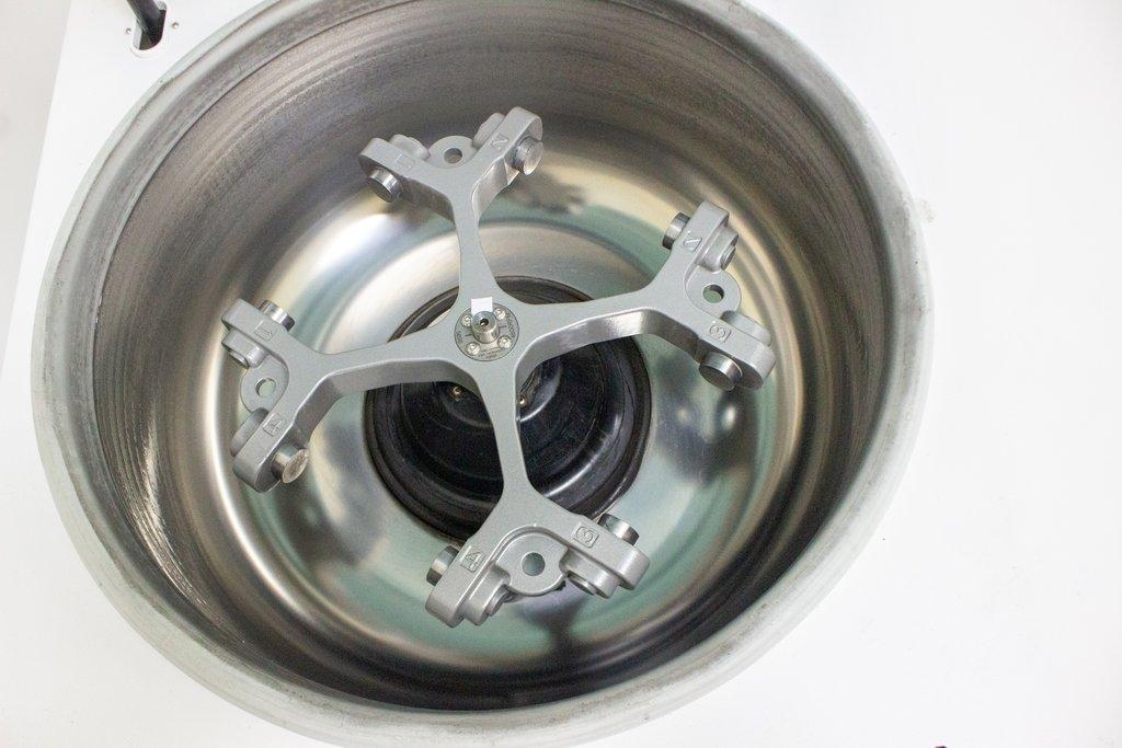 Hettich Rotanta 460 R Benchtop Centrifuge, Coolable,-20 to +40C, 15,000 RPM