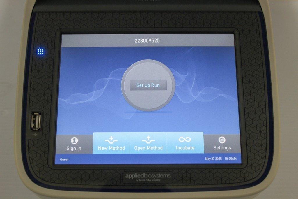 ABI SimpliAmp Thermal Cycler A24812 PCR Standalone 2017 100-240V Input