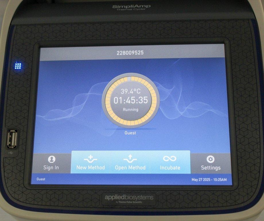 ABI SimpliAmp Thermal Cycler A24812 PCR Standalone 2017 100-240V Input