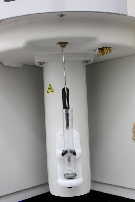 Invitrogen Attune NxT Cytometer Flow Cytometry High Throughput Autosampler