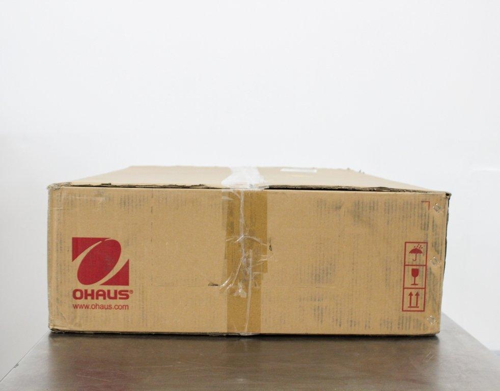 Ohaus Defender D52P125RQL Bench Scale 250lb Capacity Includes LCD Display