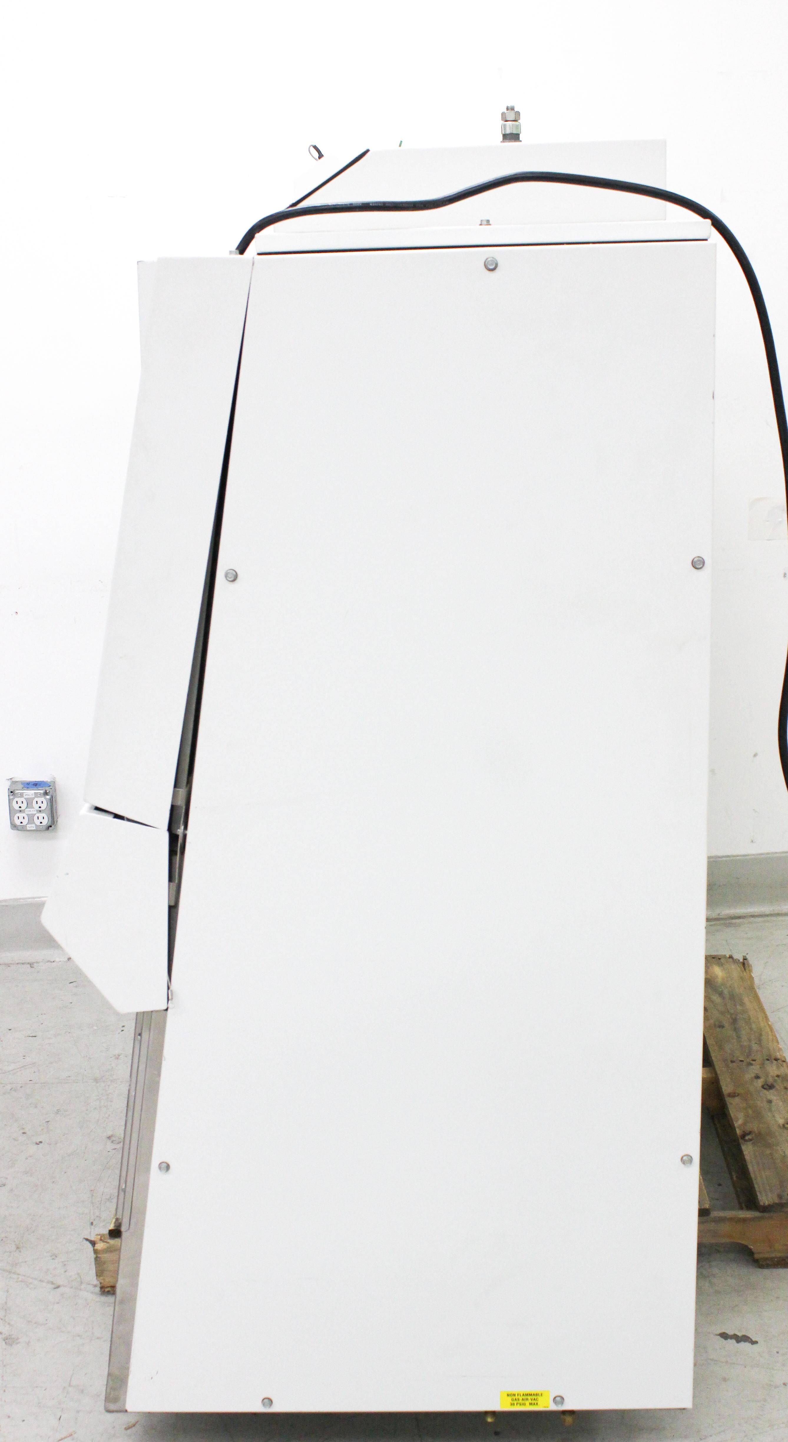 Baker SG603 Biosafety Cabinet Class II UV Decontamination No Stand Fair 2003