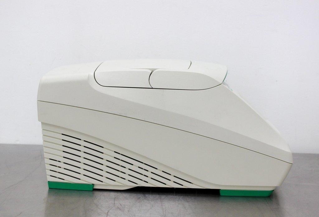 BIO-RAD T100 Thermal Cycler PCR Touch Screen 4-100C 96-Well Compact Design