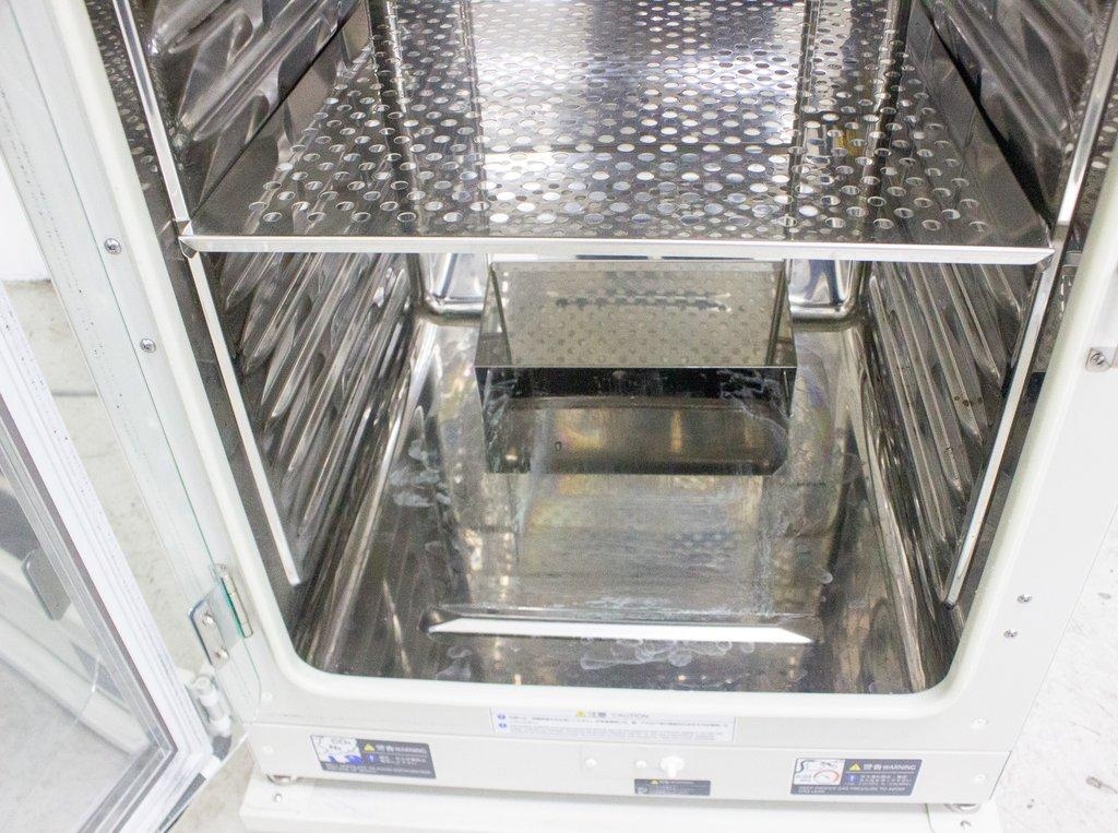 Panasonic MCO-170AICUVL-PA CO2 Incubator 5.8 cu.ft. Lab Incubator 50C Tested