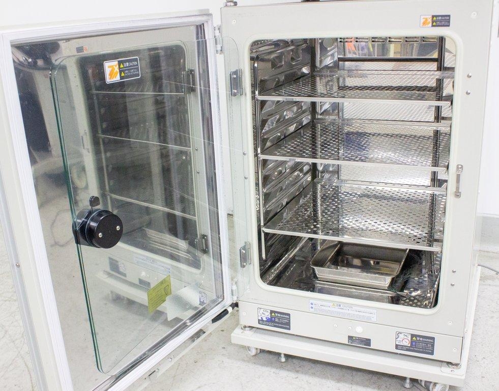 Panasonic MCO-170AICUVL-PA CO2 Incubator 5.8 cu.ft. Lab Incubator 50C Tested