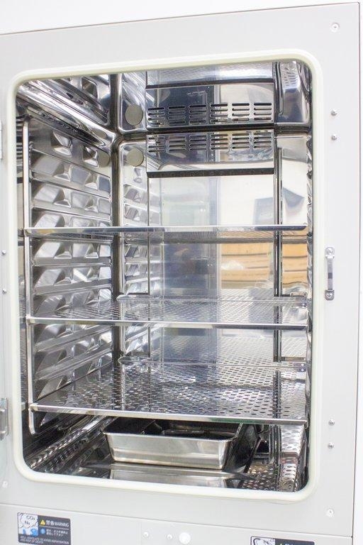 Panasonic MCO-170AICUVL-PA CO2 Laboratory Incubator 5.8 cu.ft. Touchscreen