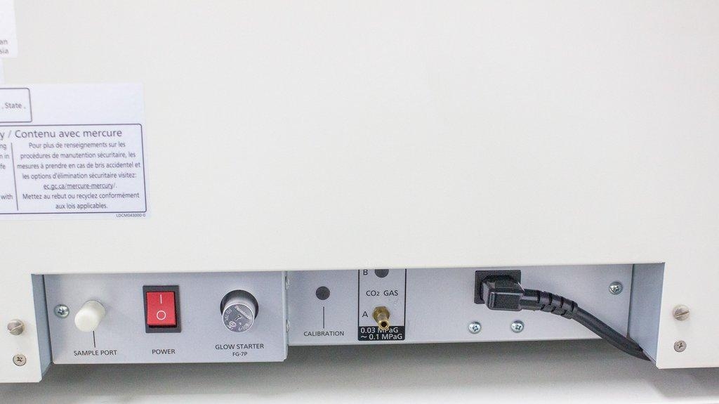 Panasonic MCO-170AICUVL-PA CO2 Laboratory Incubator 5.8 cu.ft. Touchscreen