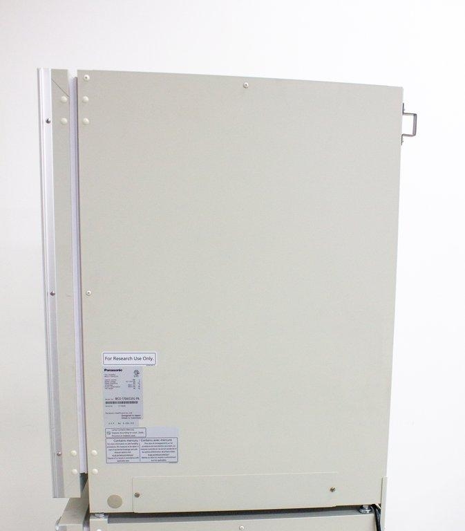Panasonic MCO-170AICUVL-PA CO2 Laboratory Incubator 5.8 cu.ft. Touchscreen
