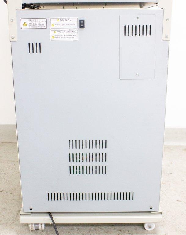 Panasonic MCO-170AICUVL-PA CO2 Laboratory Incubator 5.8 cu.ft. Capacity