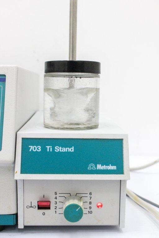 Metrohm 831 KF Coulometer Coulometer Benchtop RS232 Interfaces Automated 400-700nm