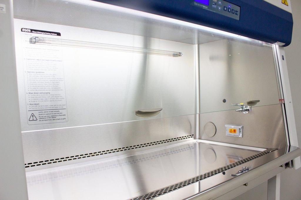 Esco Labculture LA2-4A2-E-PORT-AF Bio Safety Cabinet Class II A2 4Ft