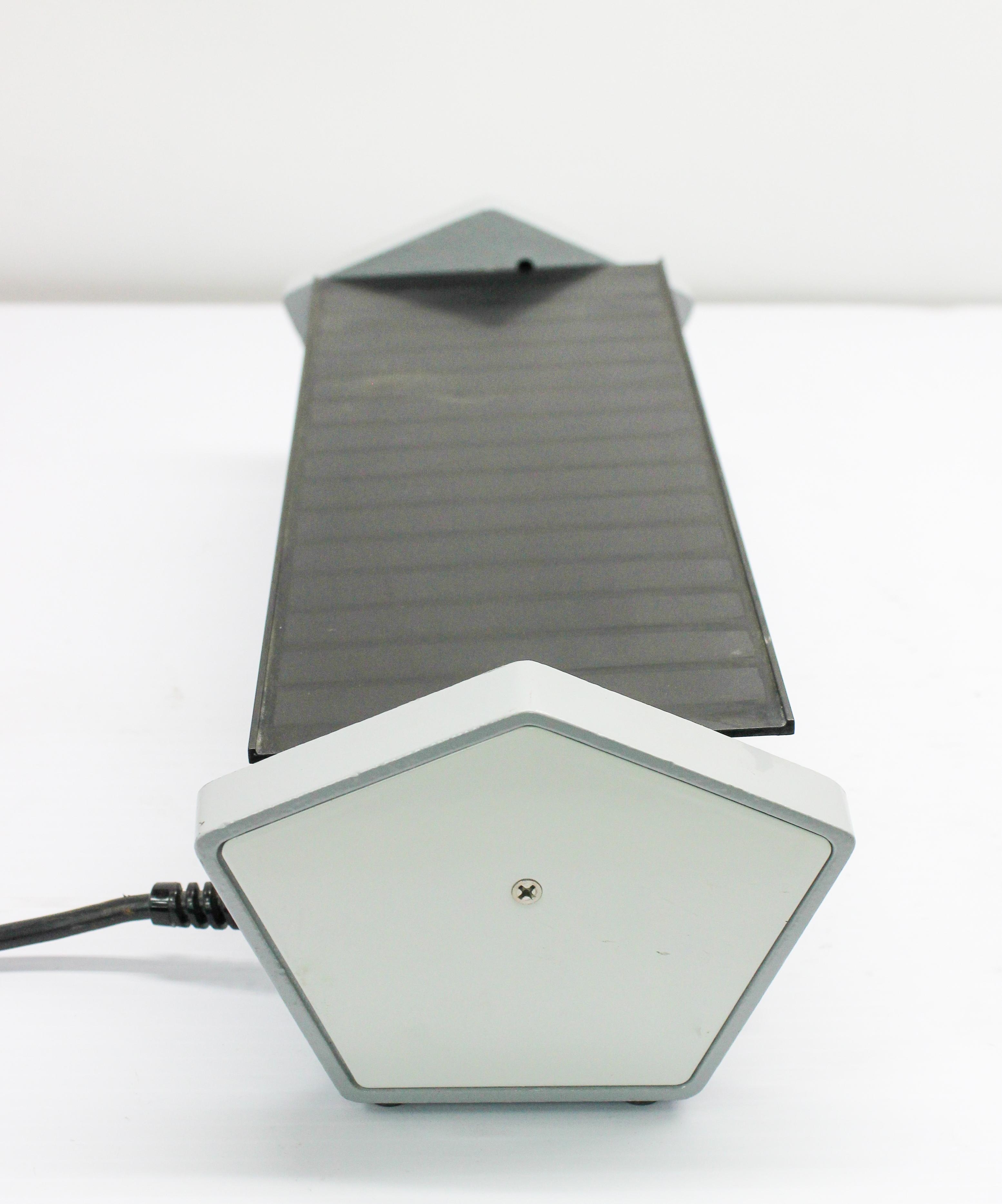 Thermolyne M48725 Vari-Mix Test Tube Rocker 10-30mm Tubes 2-20RPM