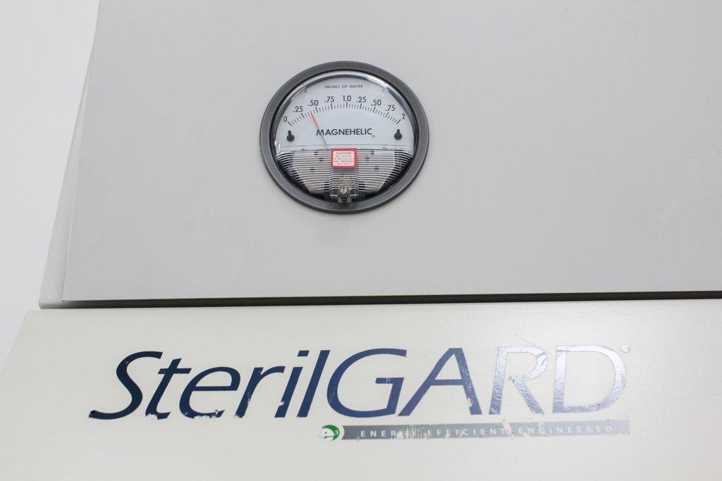 Baker SG503A-HE Biosafety Cabinet Hood HEPA Filtration System 120V Good