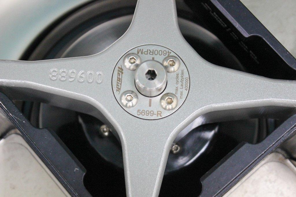 Hettich 5660-01 ROTANTA 460R Centrifuge with -20C Temperature Range