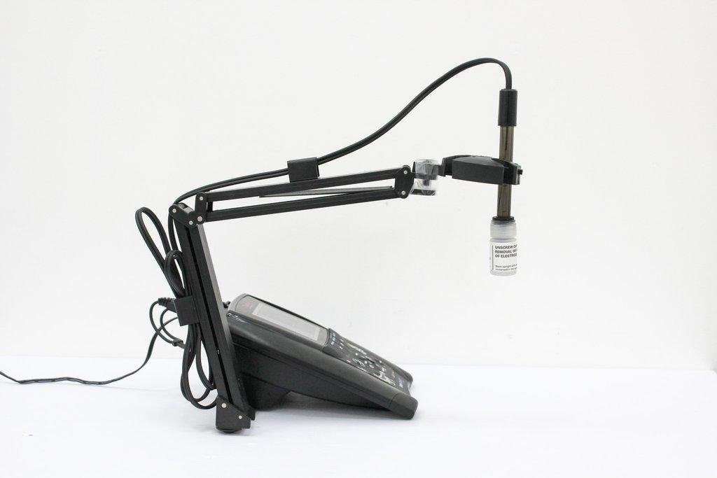 Thermo Orion Star A211 pH Meter Laboratory Analytical Instrument