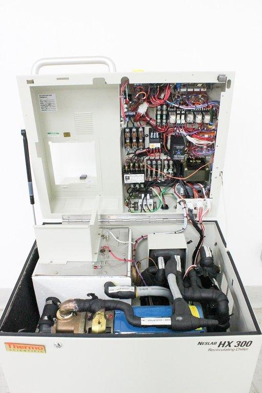 Thermo Scientific Neslab HX +300W Recirculating Chiller For Parts/Repair