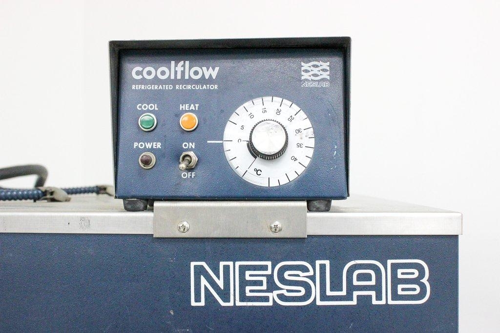 Neslab HX-750 Chiller Heated Cooler 5C-35C 15700W Cooling Capacity