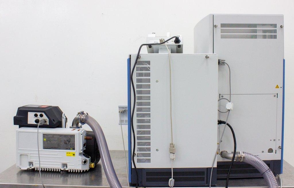 Thermo Q Exactive HF Mass Spectrometer System Mass Spec Good Condit