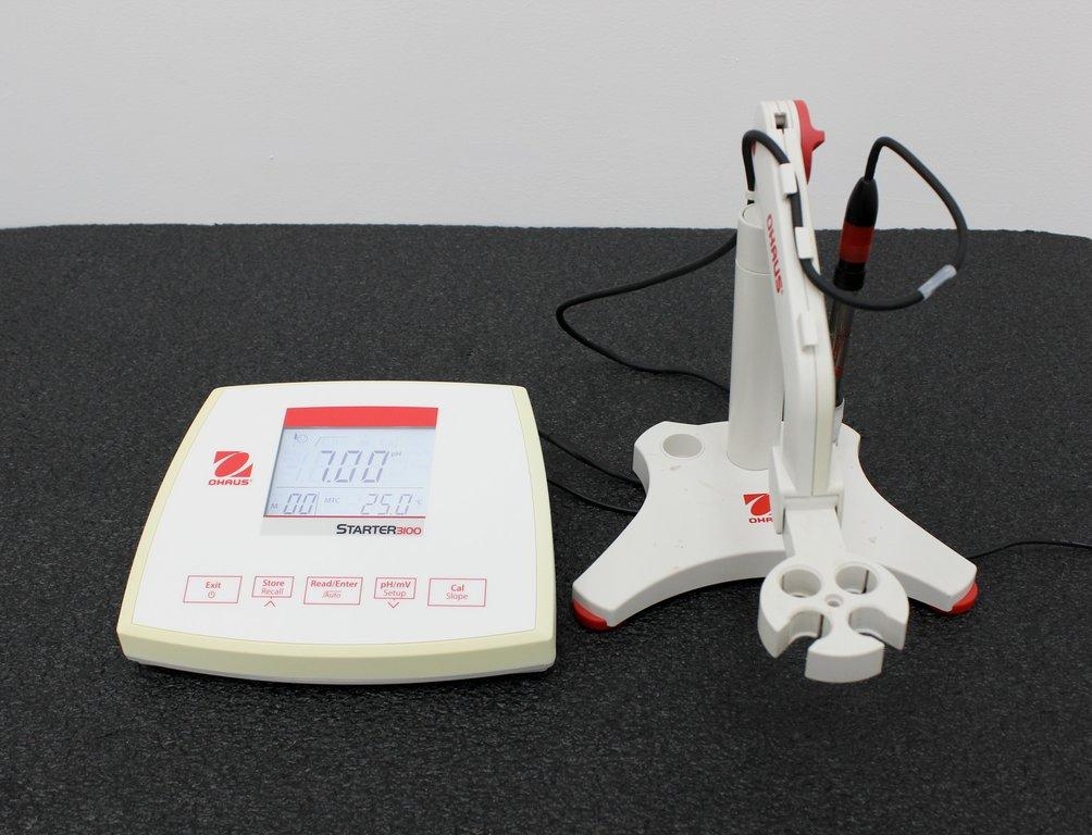 Ohaus ST3100 pH Meter VG Condition Reliable Laboratory Use 12V/120V