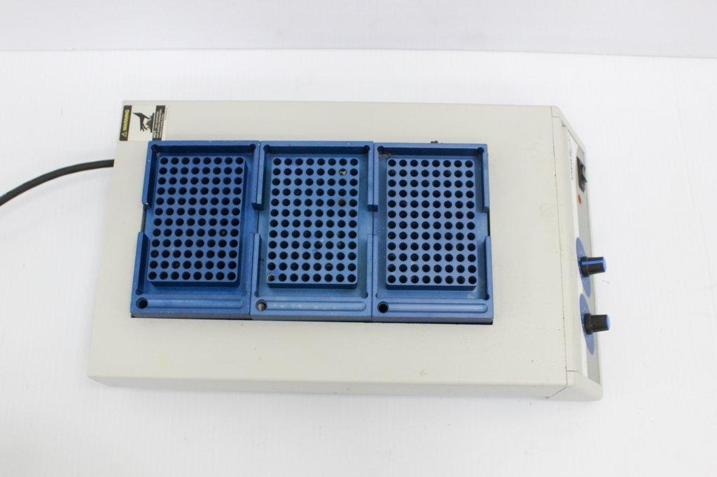 VWR HeatBlock Model 949034 Small Benchtop Dry Bath Includes Heat Blocks