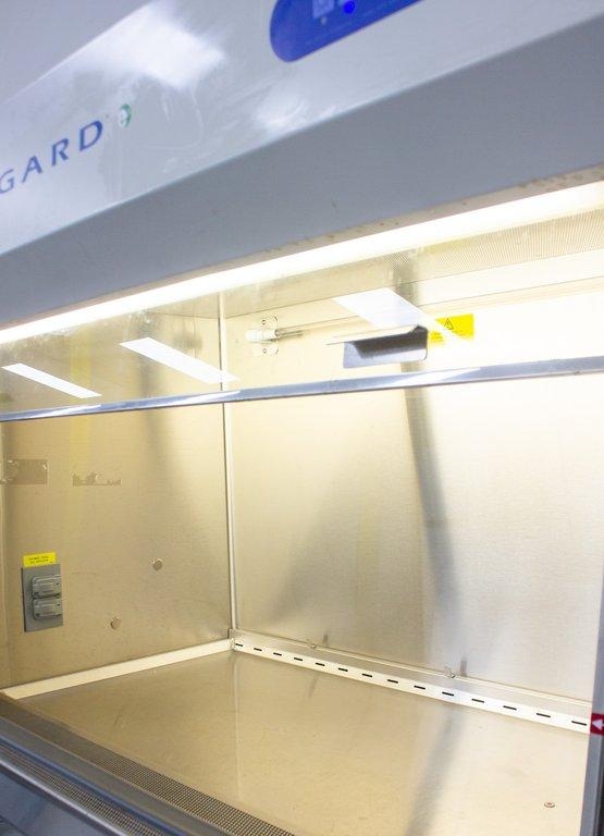 Baker SG404 Biosafety Cabinet Type A2 Airflow Ergonomic Energy Saving