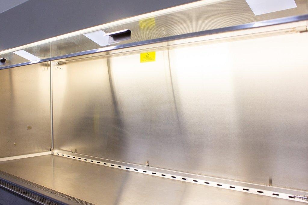 Baker SG603A HE Biosafety Cabinet Hood UV Light Base Stand Good Cond