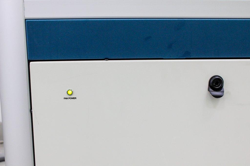 AB Sciex Triple Quad 6500 Mass Spec with Table and Pumps, 200-240V, G Cond