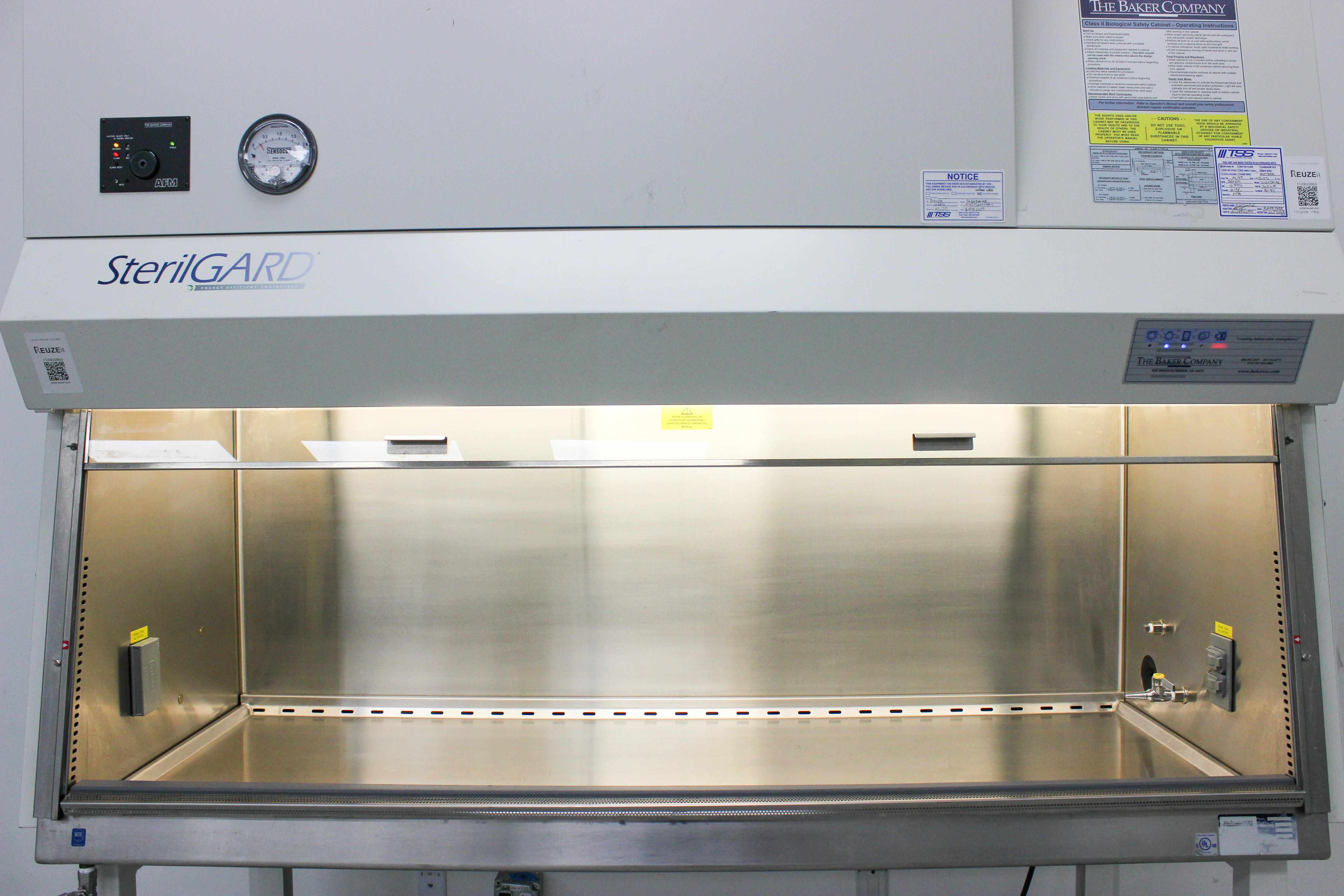 Baker SG603A-HE Biosafety Cabinet Type II A2 with StediFLOW Technology