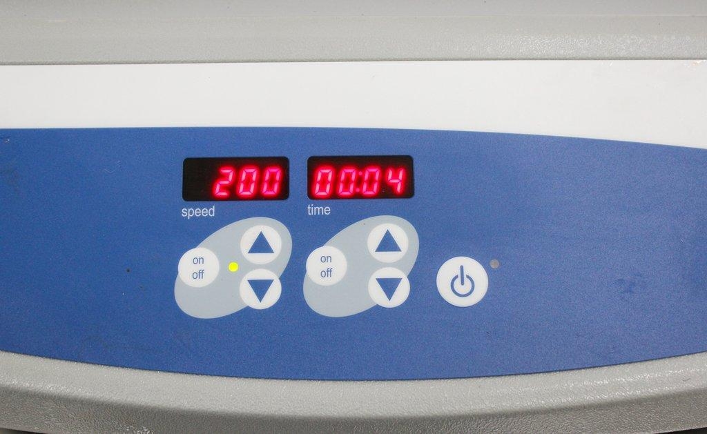 VWR Advanced Digital Shaker 3500 VG Condition 120V 60Hz USA Made