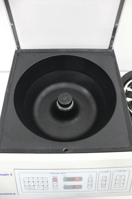 Shandon Cytospin 3 Cytocentrifuge Benchtop with Rotor 100-120V 5000 RPM System