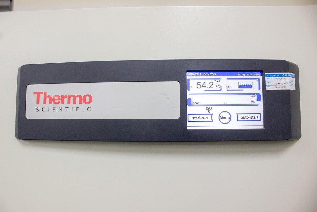 Thermo HERAcell Vios 250i CO2 Incubator 255L Stainless Steel, iCAN Control