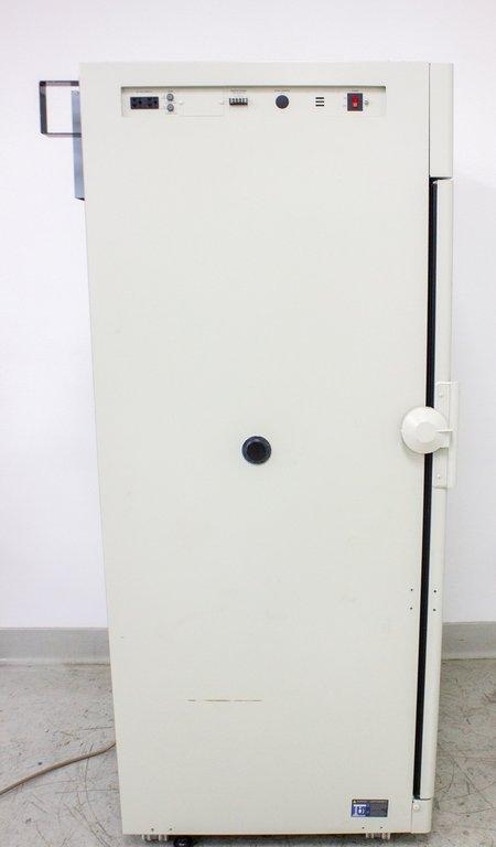 Panasonic MCO-80ICL-PA CO2 Incubator 30 cu.ft. Large Capacity Bioreactor