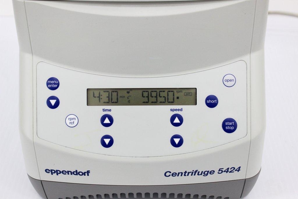 Eppendorf Centrifuge 5424 Microcentrifuge w/ Rotor FA-45-24-11 15000 RPM