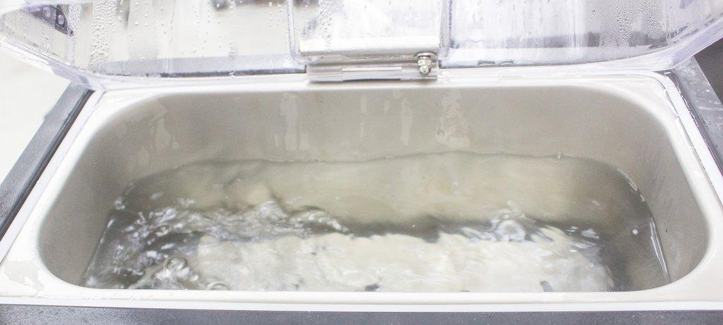 PolyScience WB05 Chiller Heater 240V Water Bath with 5-99C