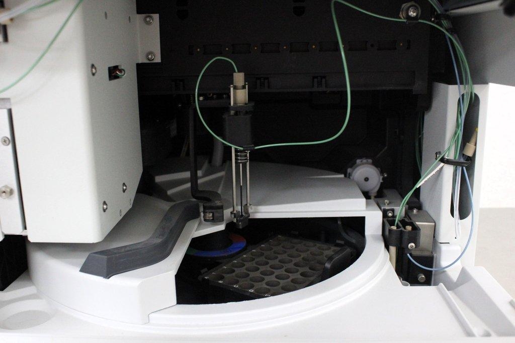 Thermo Dionex AS-AP HPLC System 074925 Model