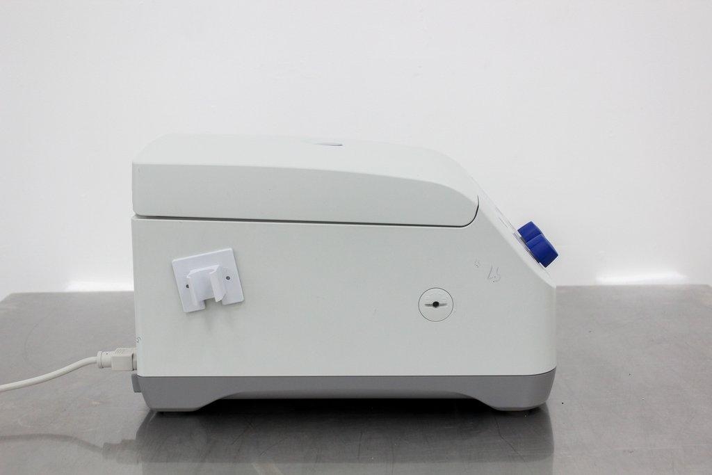 Eppendorf Centrifuge 5425 Benchtop Microcentrifuge 24x2 FA Rotor 14000 RPM