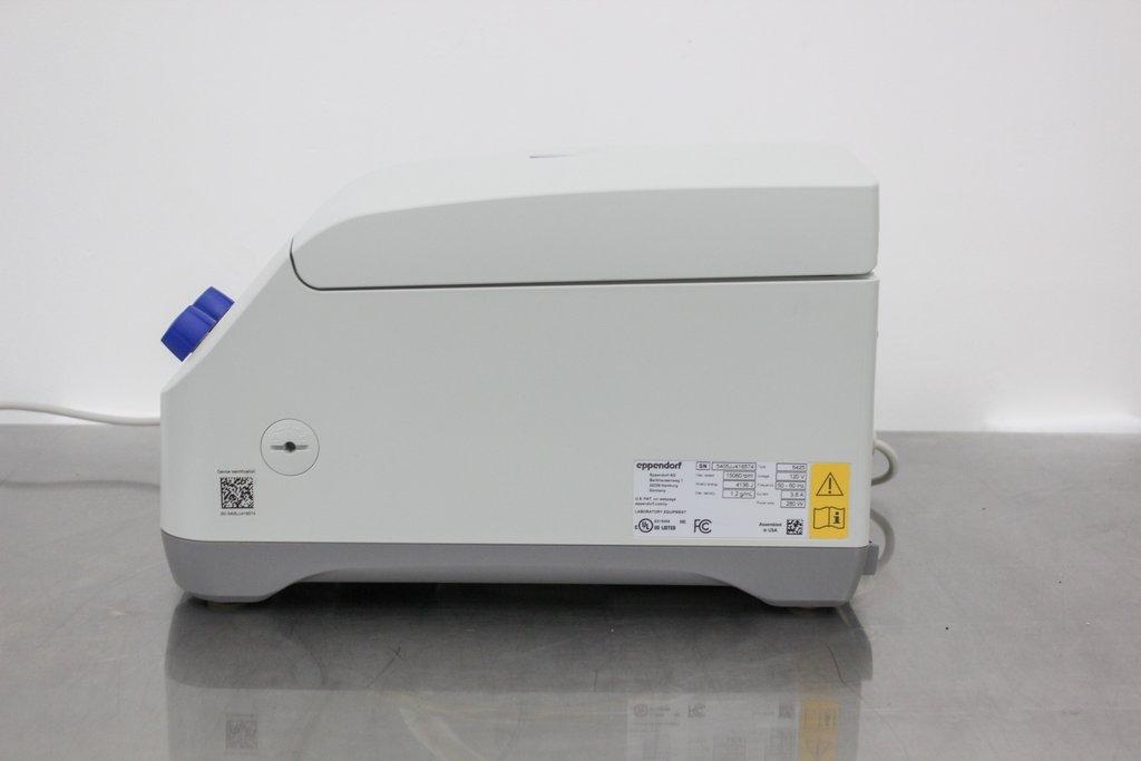 Eppendorf Centrifuge 5425 Benchtop Microcentrifuge 24x2 FA Rotor 14000 RPM