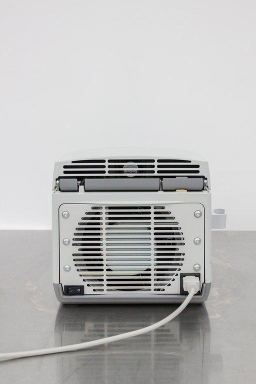 Eppendorf Centrifuge 5425 Benchtop Microcentrifuge 24x2 FA Rotor 14000 RPM