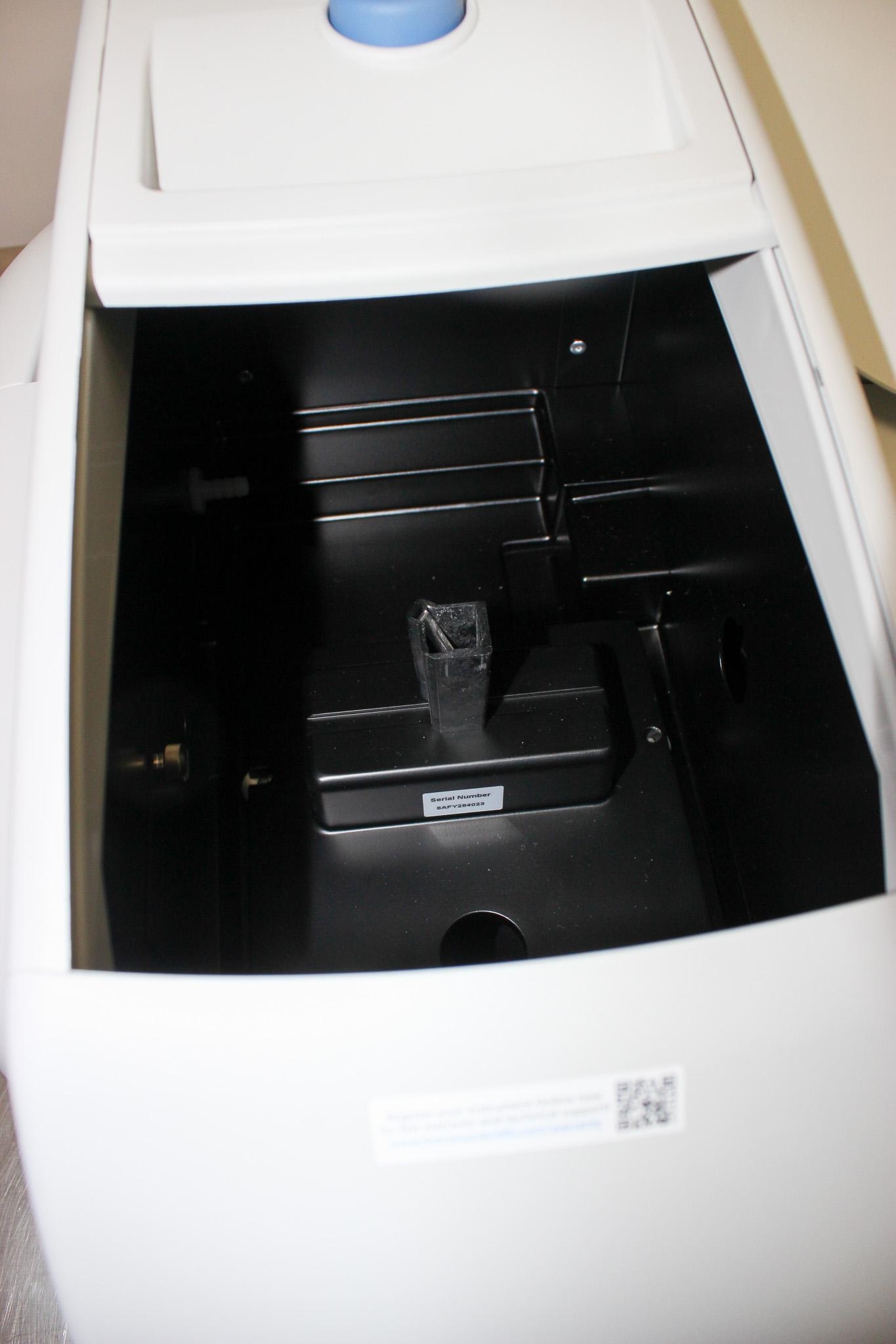 Thermo Fisher Scientific Evolution 220 UV-Visible Spectrophotometer