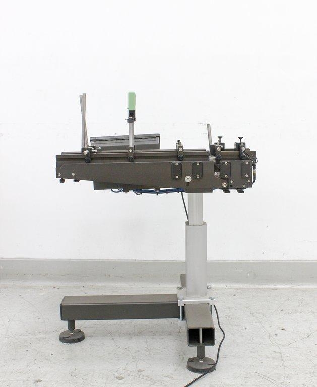 Accent AXF26 Automatic Feeder   Made 2021 120V 60Hz  