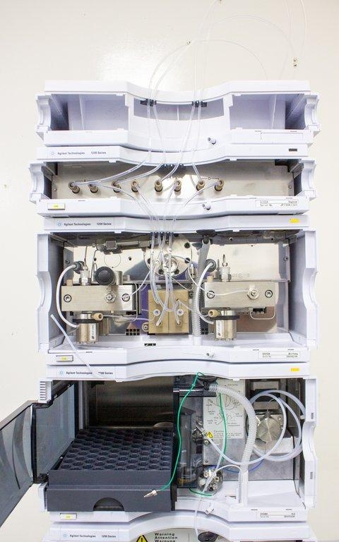 Agilent 1200 Series HPLC System 4-40C HPLC System with MWD 30-Day Warranty