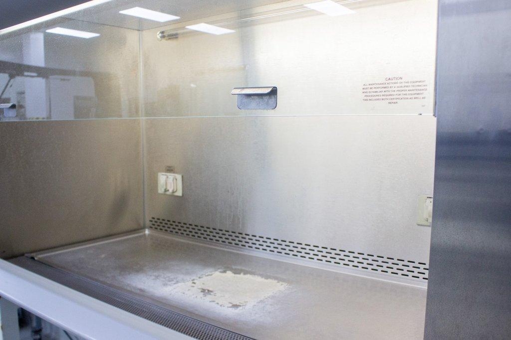 NuAire NU-425-400 Biosafety Cabinet Class II A2 Lab Equipment