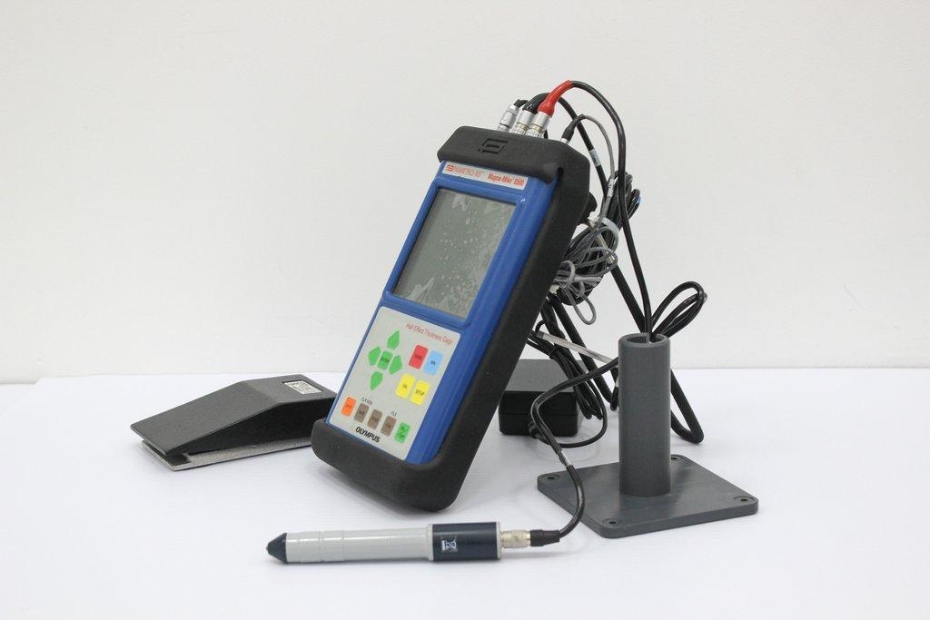 Olympus Magna-Mike 8500 Thickness Gage Hall Effect Model 801PR with Probe