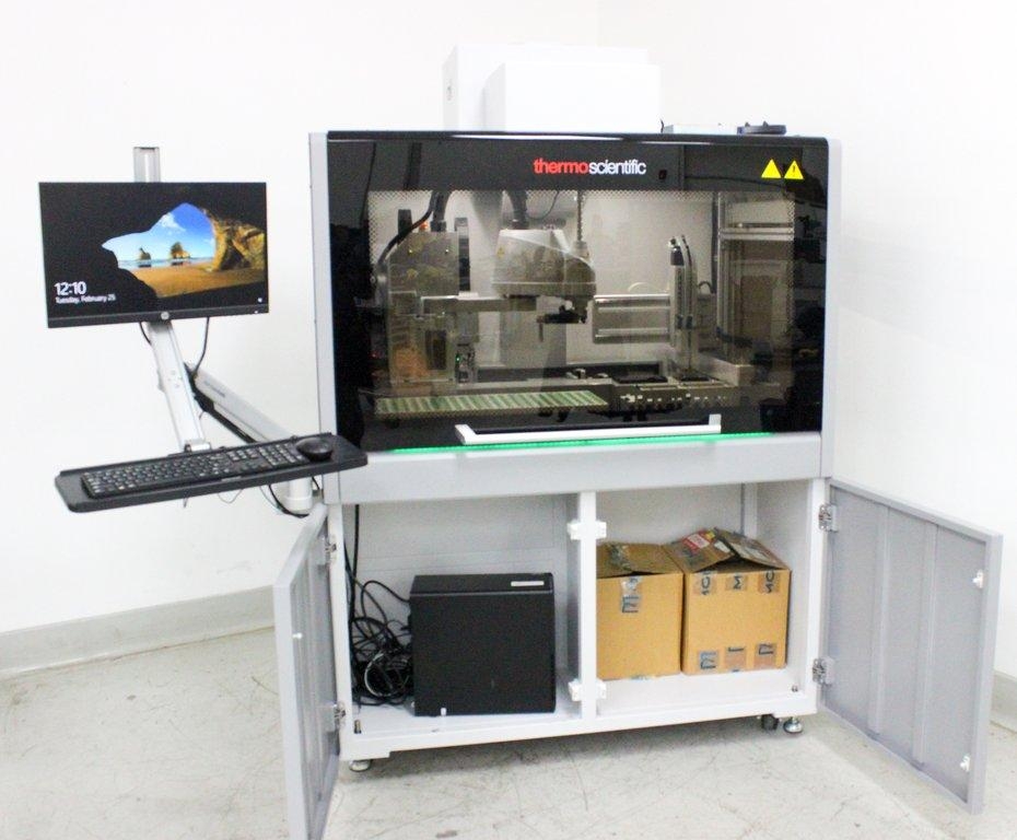 Thermo KingFisher SpeciTRAX Sample Transfer System w/ Computer & Software