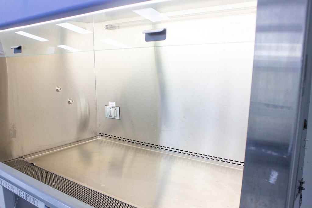 Panasonic MHE-N400A2-PA Class II Type A2 Biological Safety Cabinet with HEPA Filtration