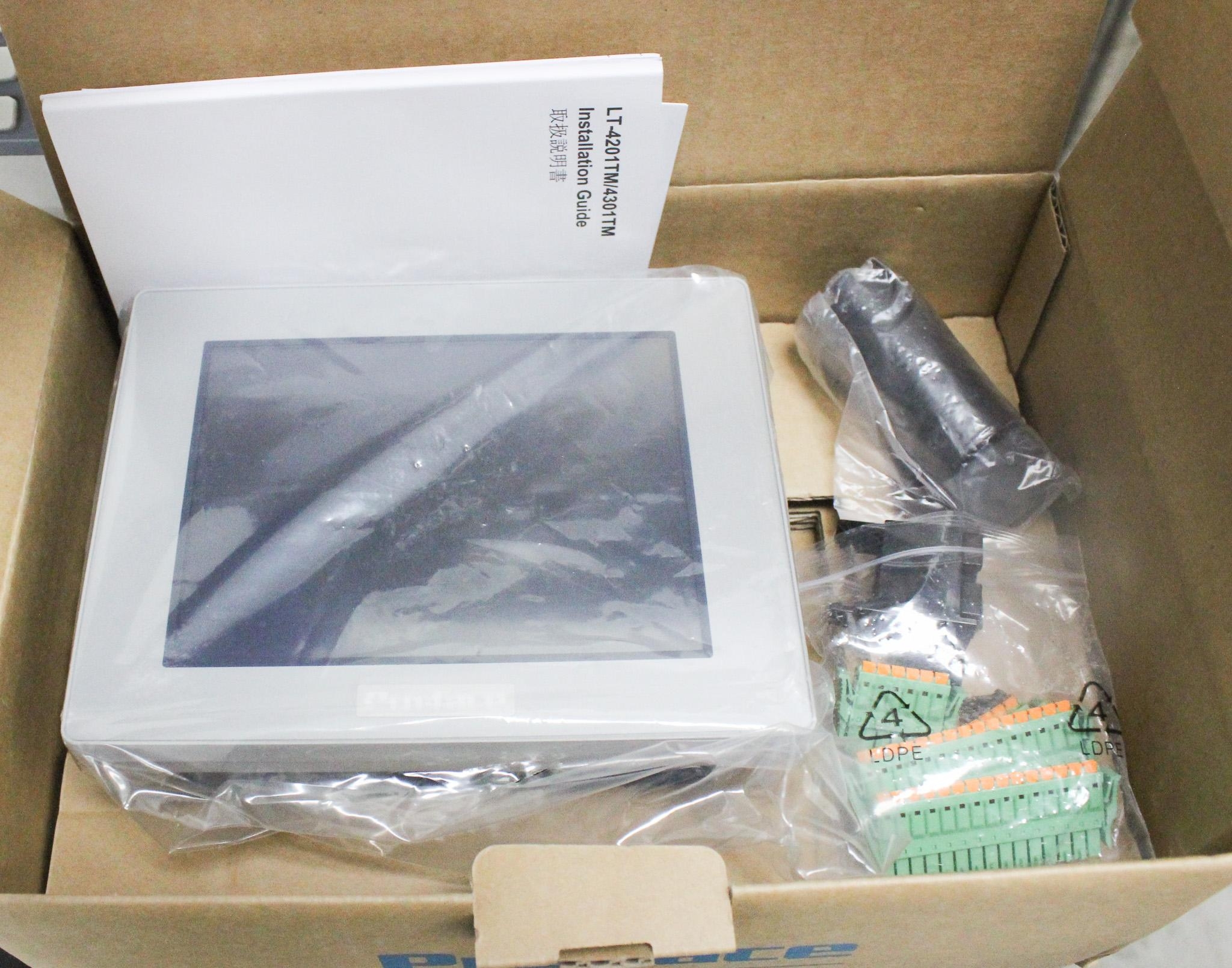 Schneider PFXLM4301TADDK Computer Digital Display Ethernet USB Connectivity