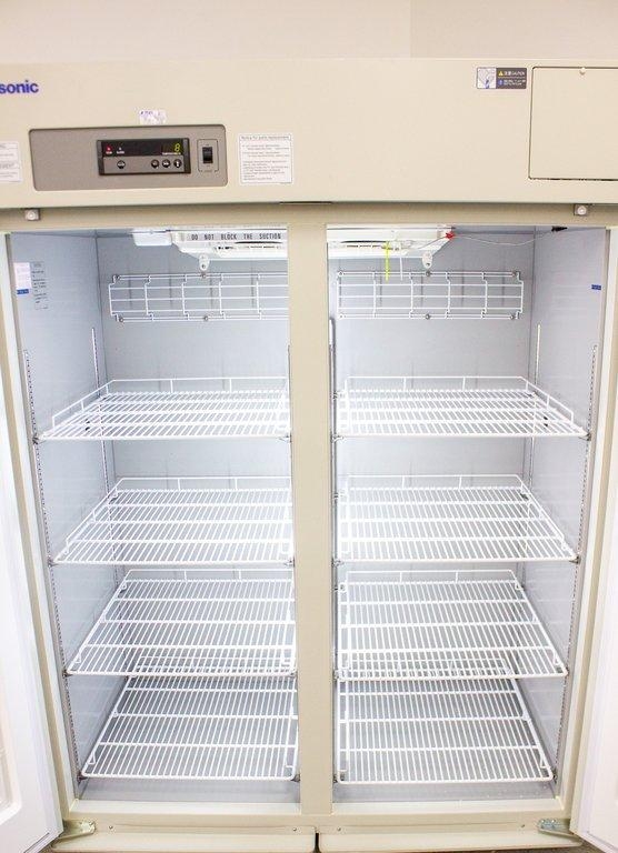 Panasonic MPR-1411-PA Pharma Refrigerator 2-23C 1364L Includes Power Cord