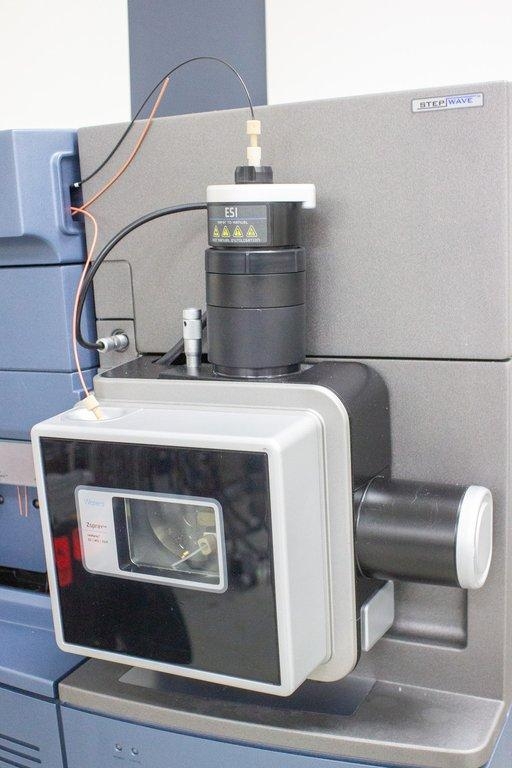 Waters Xevo G2-XS TOF Mass Spectrometer 220V Used for Compound Analysis